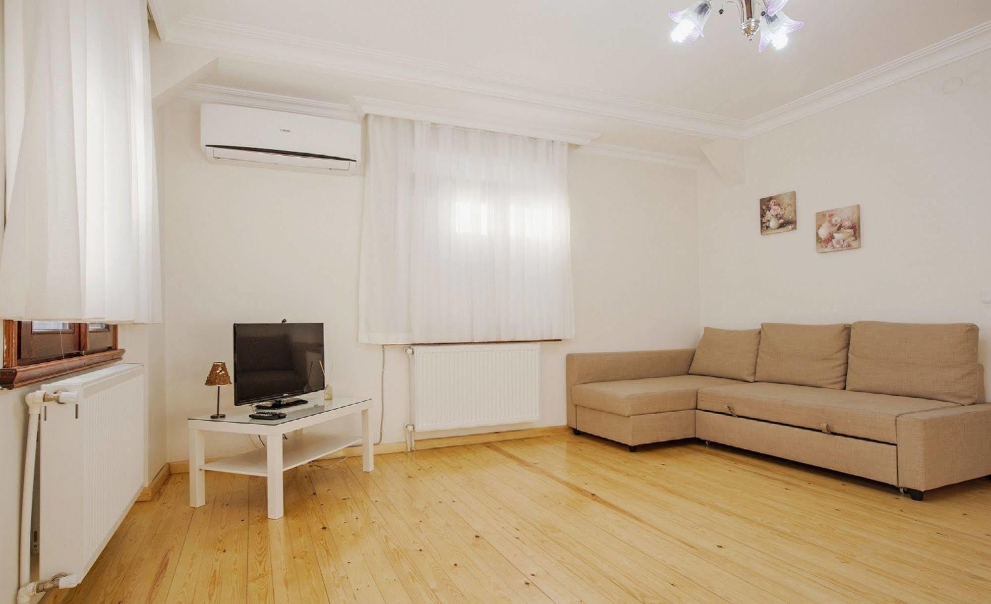 Buyukada Apart Hotel - Sehbal Адалар Екстериор снимка
