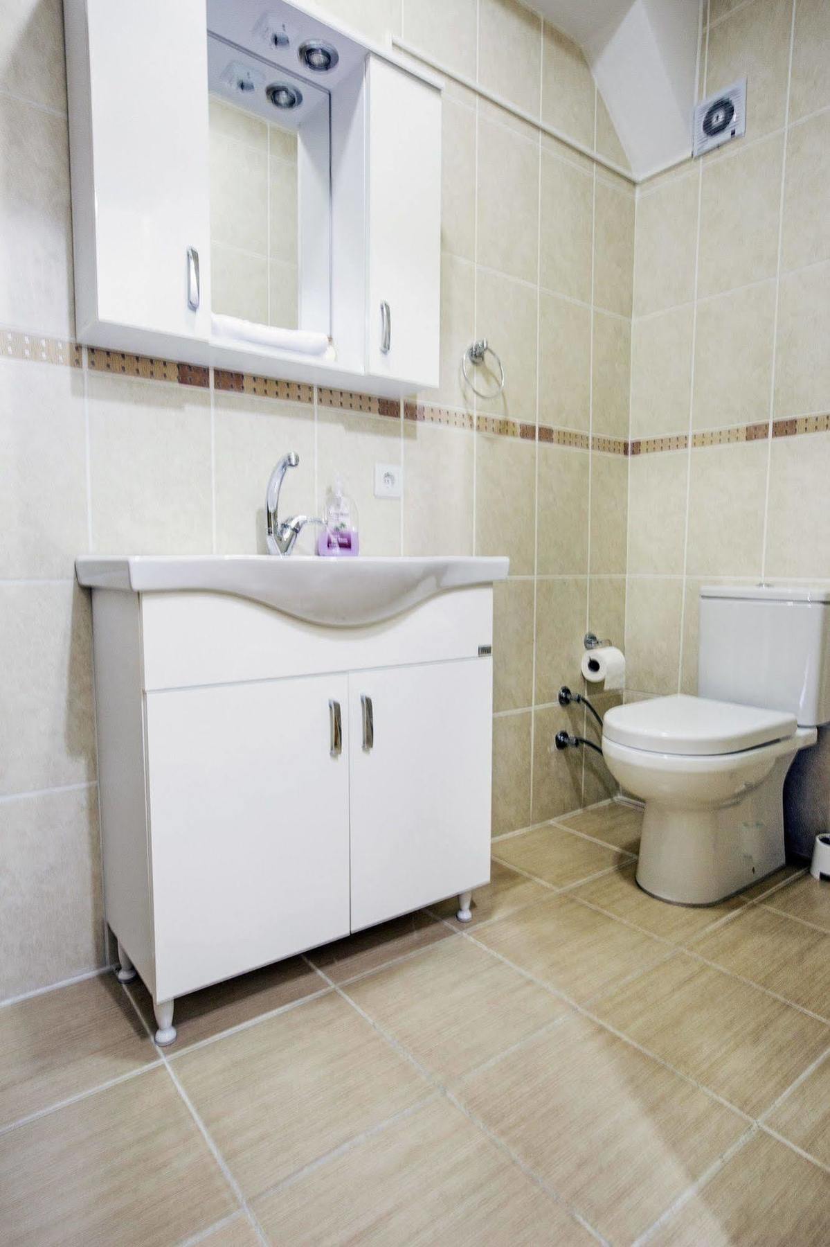 Buyukada Apart Hotel - Sehbal Адалар Екстериор снимка
