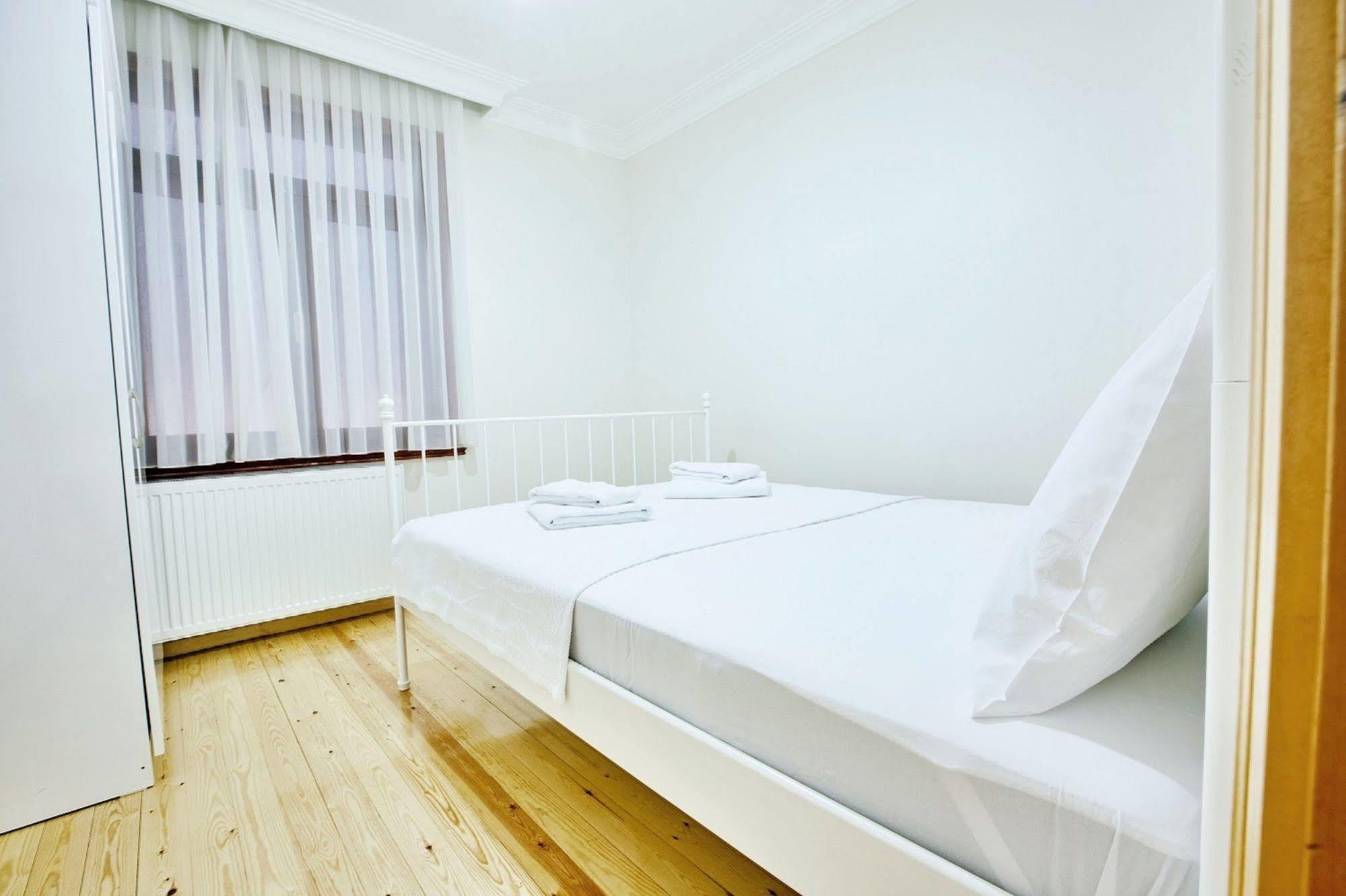Buyukada Apart Hotel - Sehbal Адалар Екстериор снимка