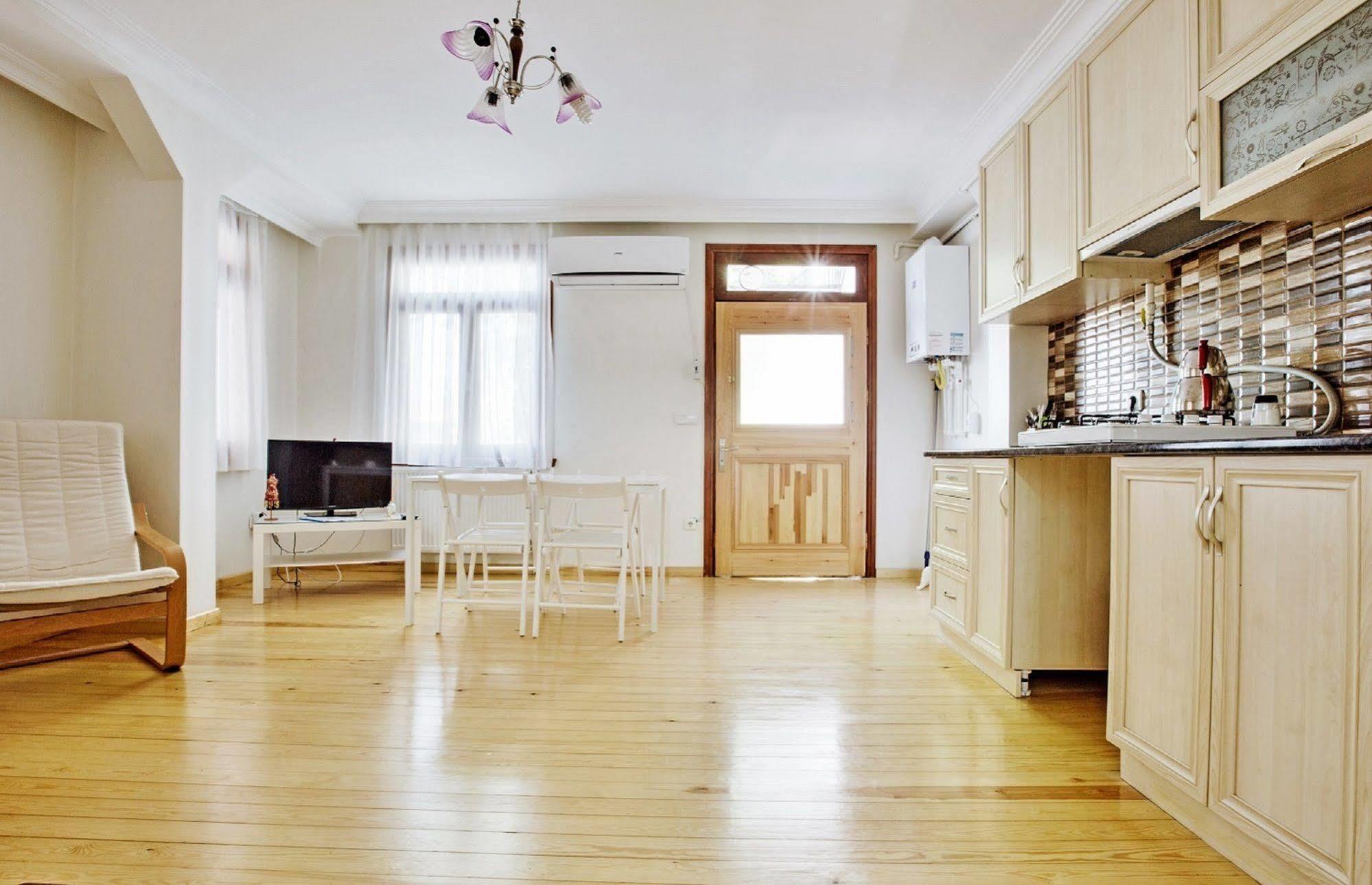 Buyukada Apart Hotel - Sehbal Адалар Екстериор снимка